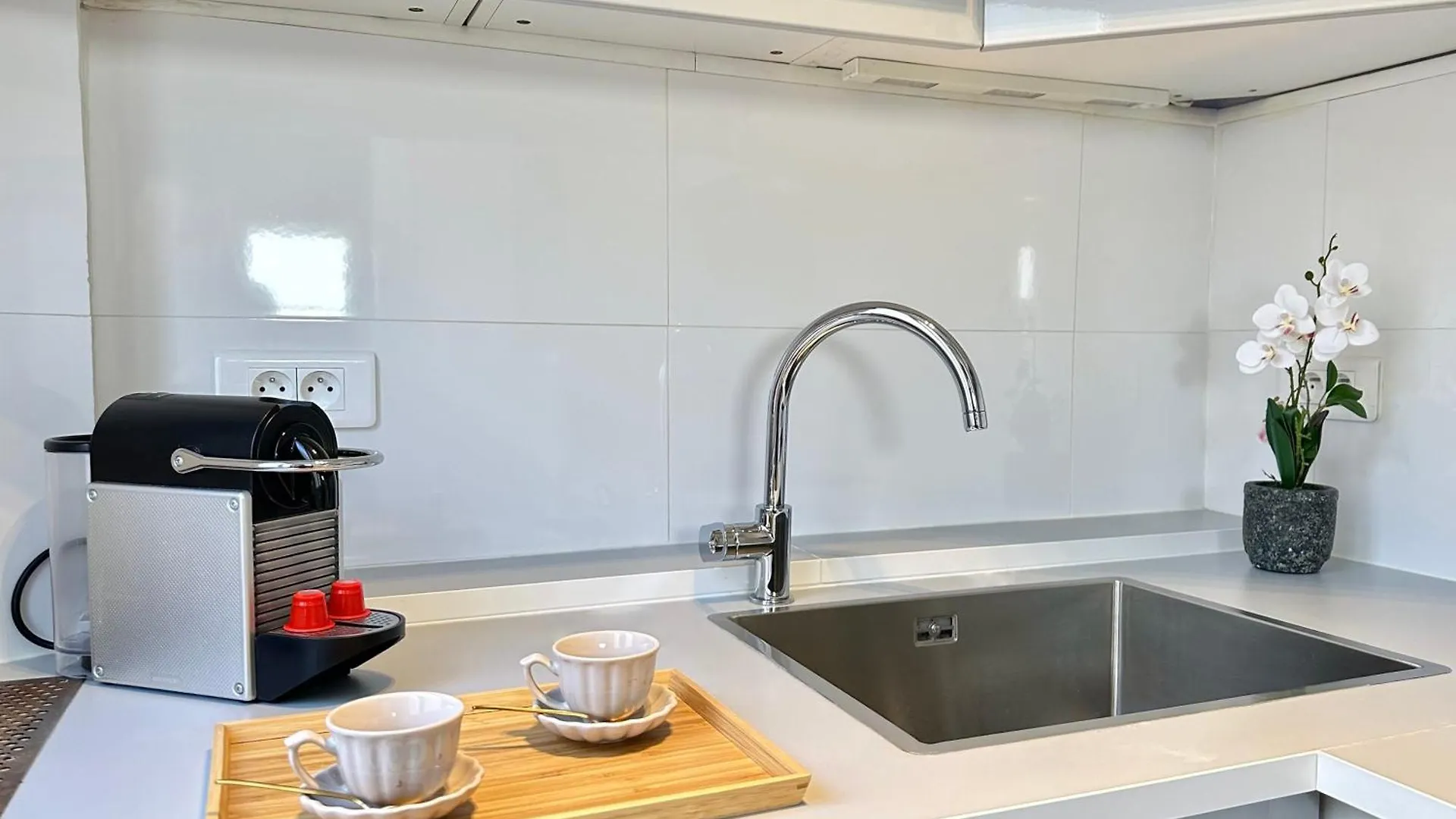 1566 - Beautiful Studio Near Parc Des Expositions *